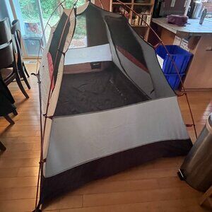 Lynx 2 ALPS Mountaineering tent